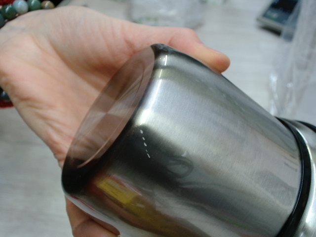 Вакуумный термос Hotwell с медной изоляцией, 1.4л, серебристый Вакуумный термос Hotwell с медной изоляцией, 1.4л, серебристый