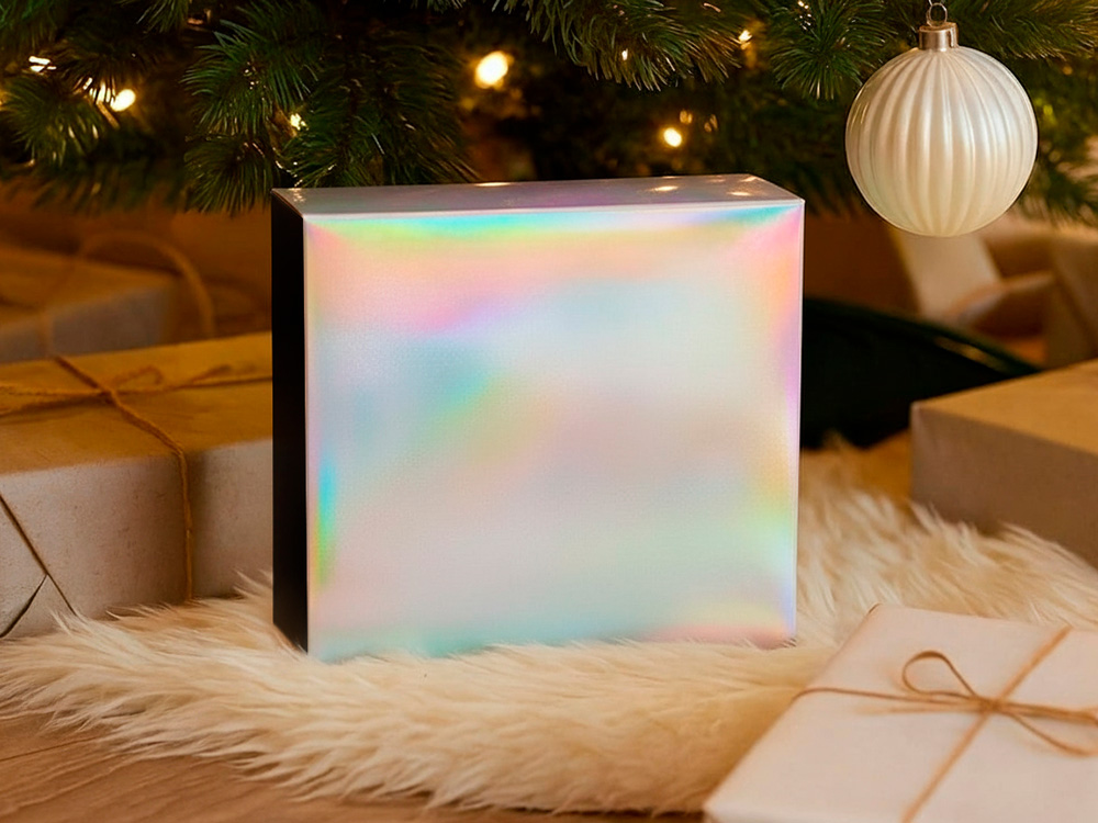 Подарочная коробка с голографическим шубером без печати Aurora, L, 260х260х100 мм.