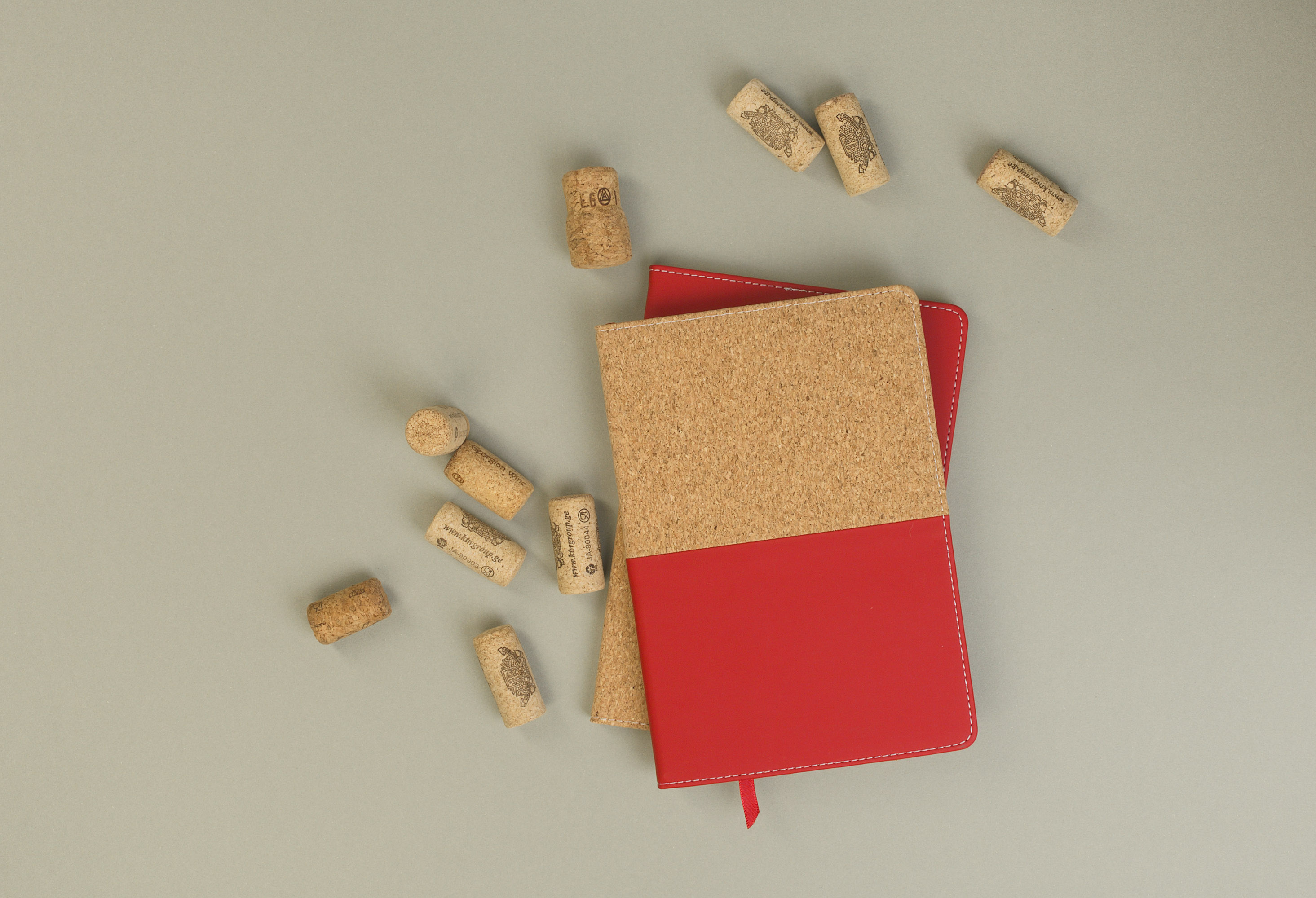 Блокнот "Фьюджи" уценка, формат А5, покрытие soft touch+пробка Блокнот "Фьюджи" уценка, формат А5, покрытие soft touch+пробка