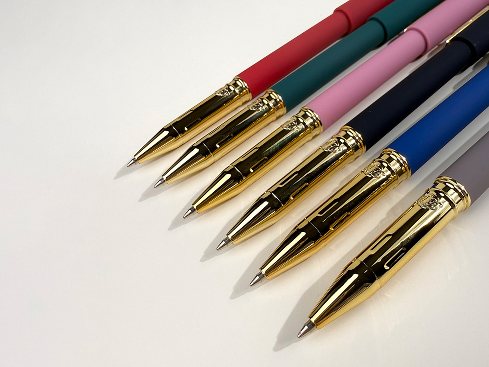 Ручка пластиковая шариковая Parliament, 0,7 мм, синие чернила, черный/золотистый Ручка пластиковая шариковая Parliament, 0,7 мм, синие чернила, черный/золотистый