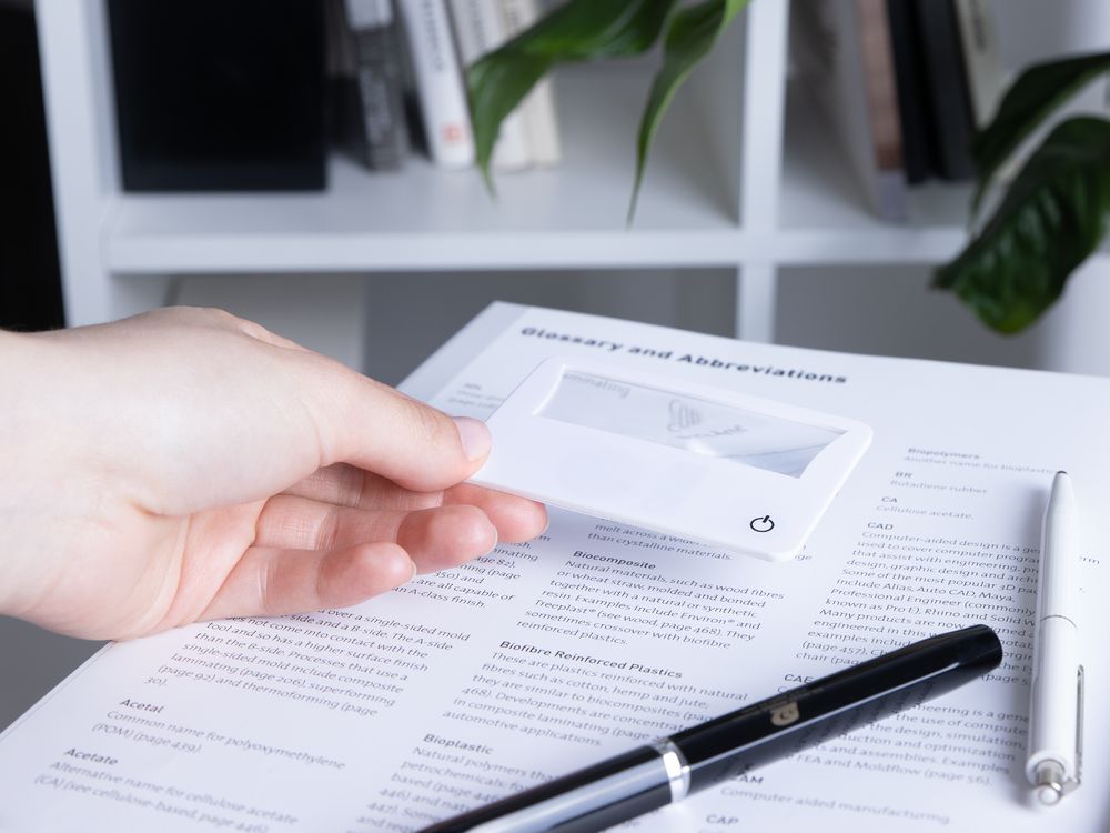 Лупа Visionary с подсветкой, белая