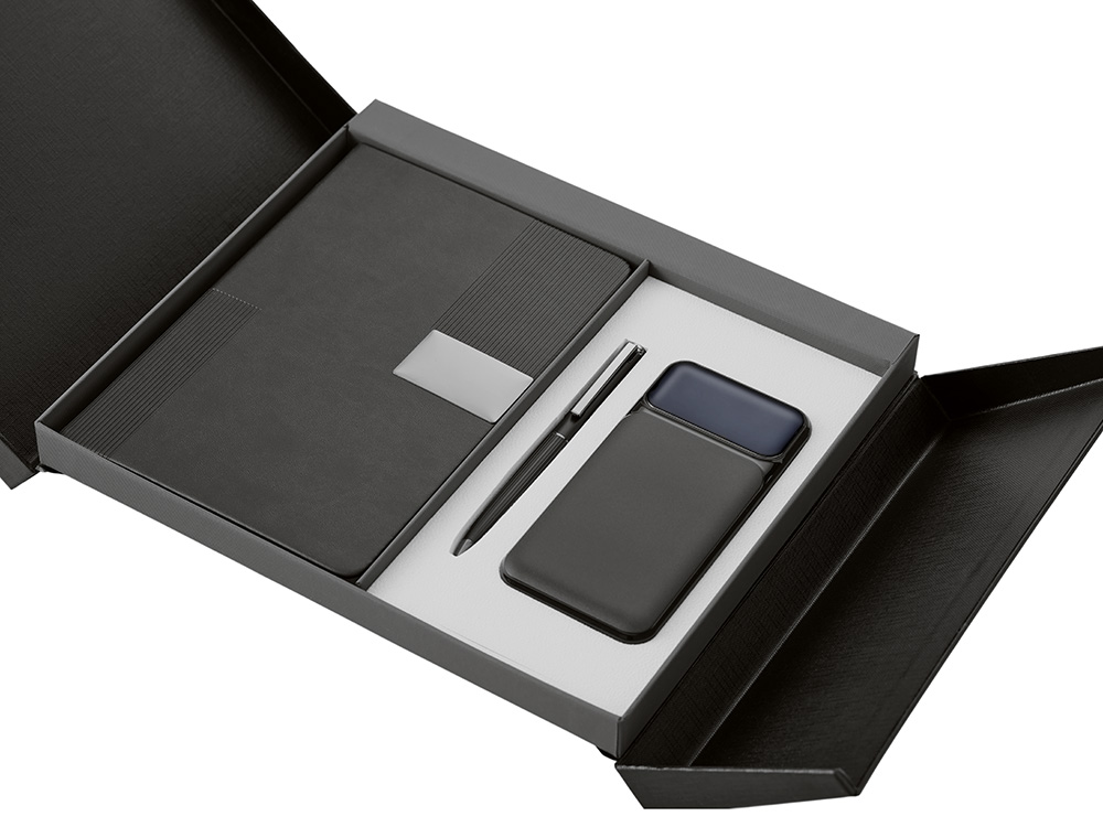 Подарочный набор Tesla с блокнотом А5, ручкой и пауэрбенком на 10 000 mAh, черный