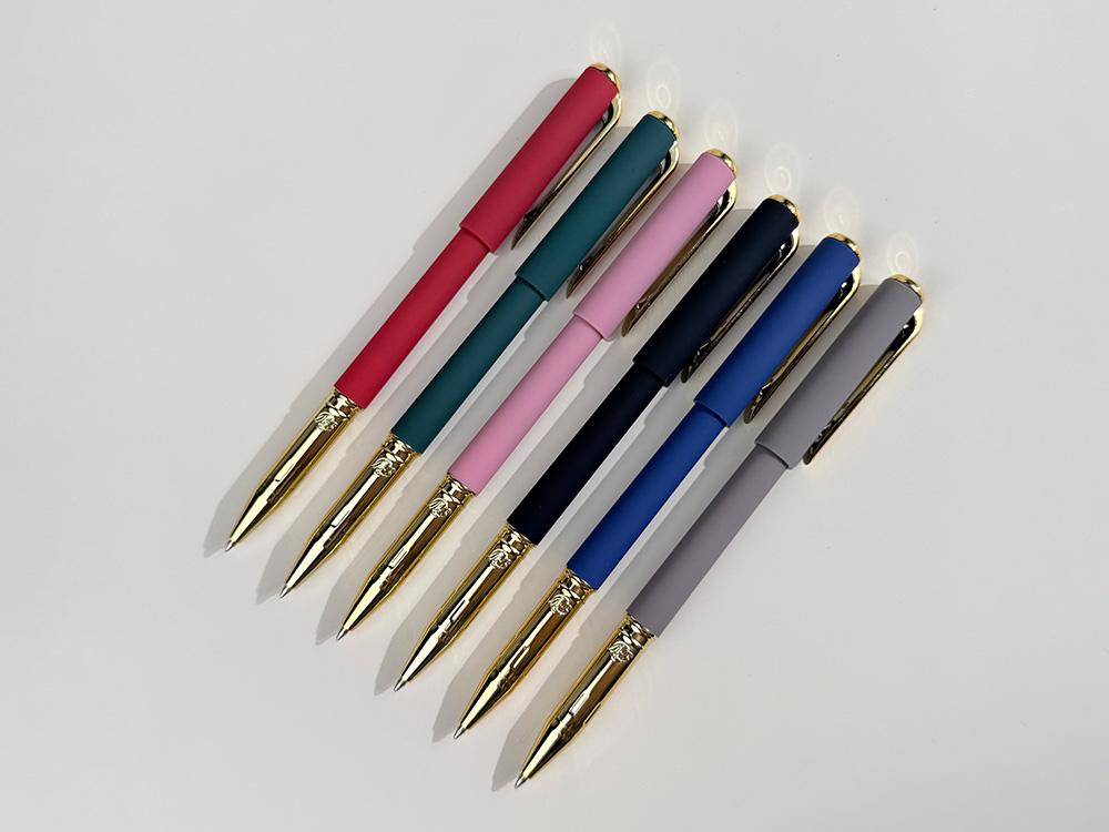 Ручка пластиковая шариковая Parliament, 0,7 мм, синие чернила, красный/золотистый Ручка пластиковая шариковая Parliament, 0,7 мм, синие чернила, красный/золотистый