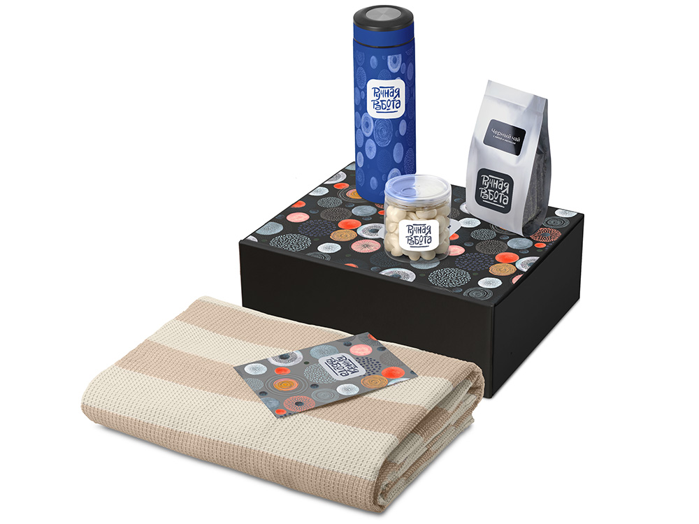 Подарочный набор Re:y. Warm с пледом, термосом и чаем Подарочный набор Re:y. Warm с пледом, термосом и чаем