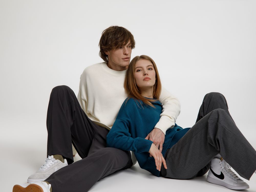 Джемпер оверсайз унисекс Stated в сумке, белый (молочный) Джемпер оверсайз унисекс Stated в сумке, белый (молочный)