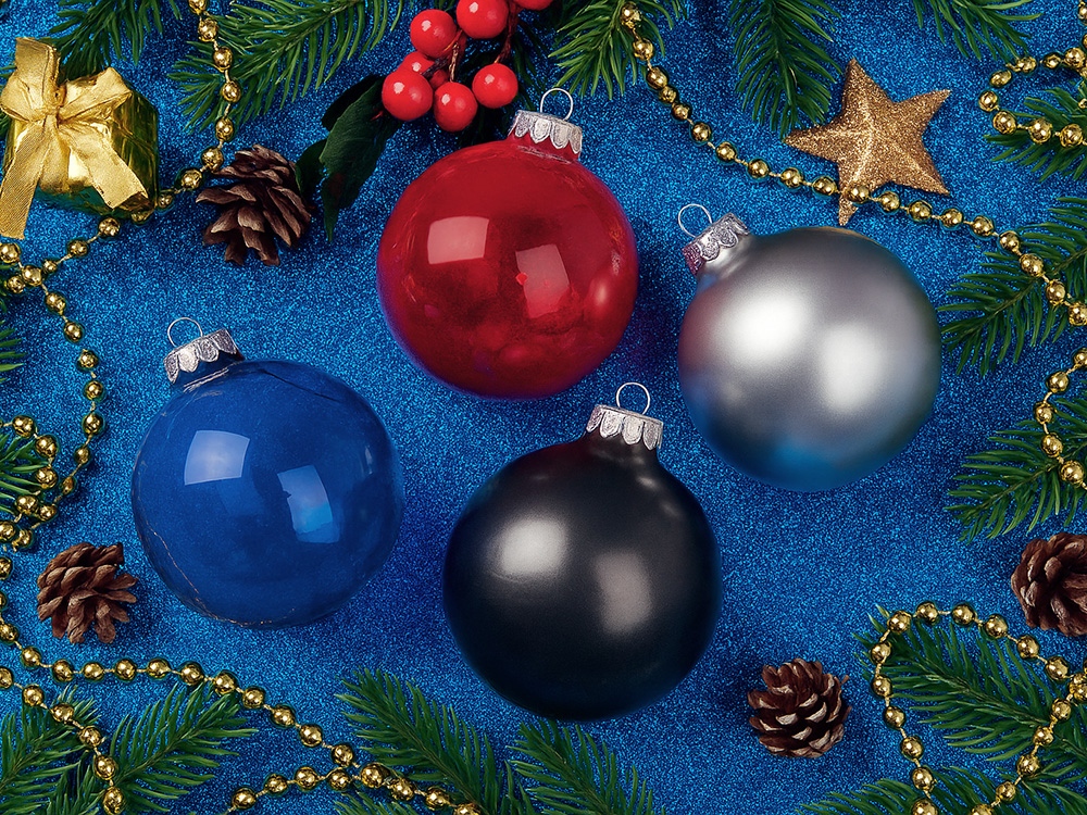 Стеклянный елочный шар Christmas bauble, синий прозрачный, с серебристым колпачком в черной коробке