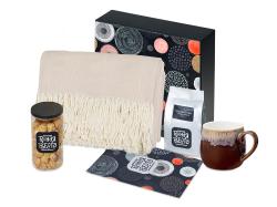 Подарочный набор Re:y. Haven  с пледом, кружкой и чаем
