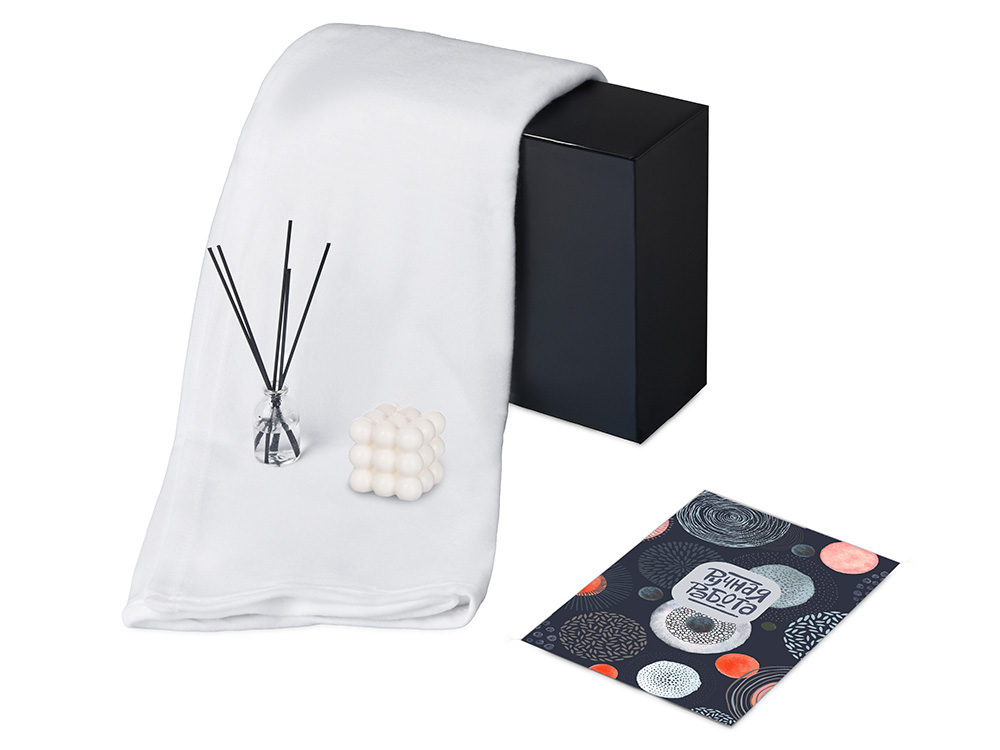 Подарочный набор с пледом, свечой и диффузором, белый Подарочный набор с пледом, свечой и диффузором, белый