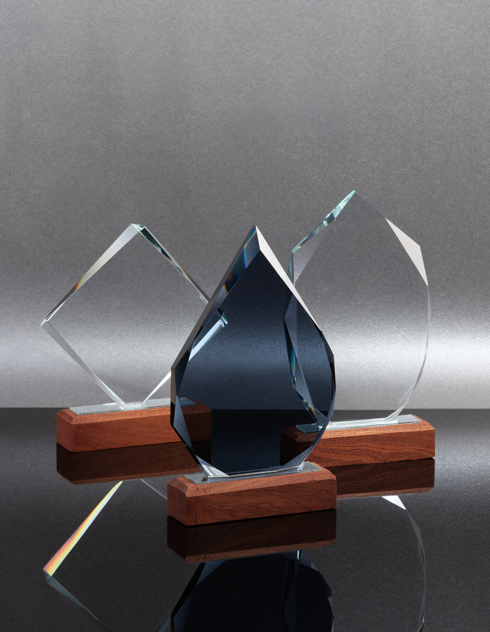 Стела "Капля" Стела "Капля"