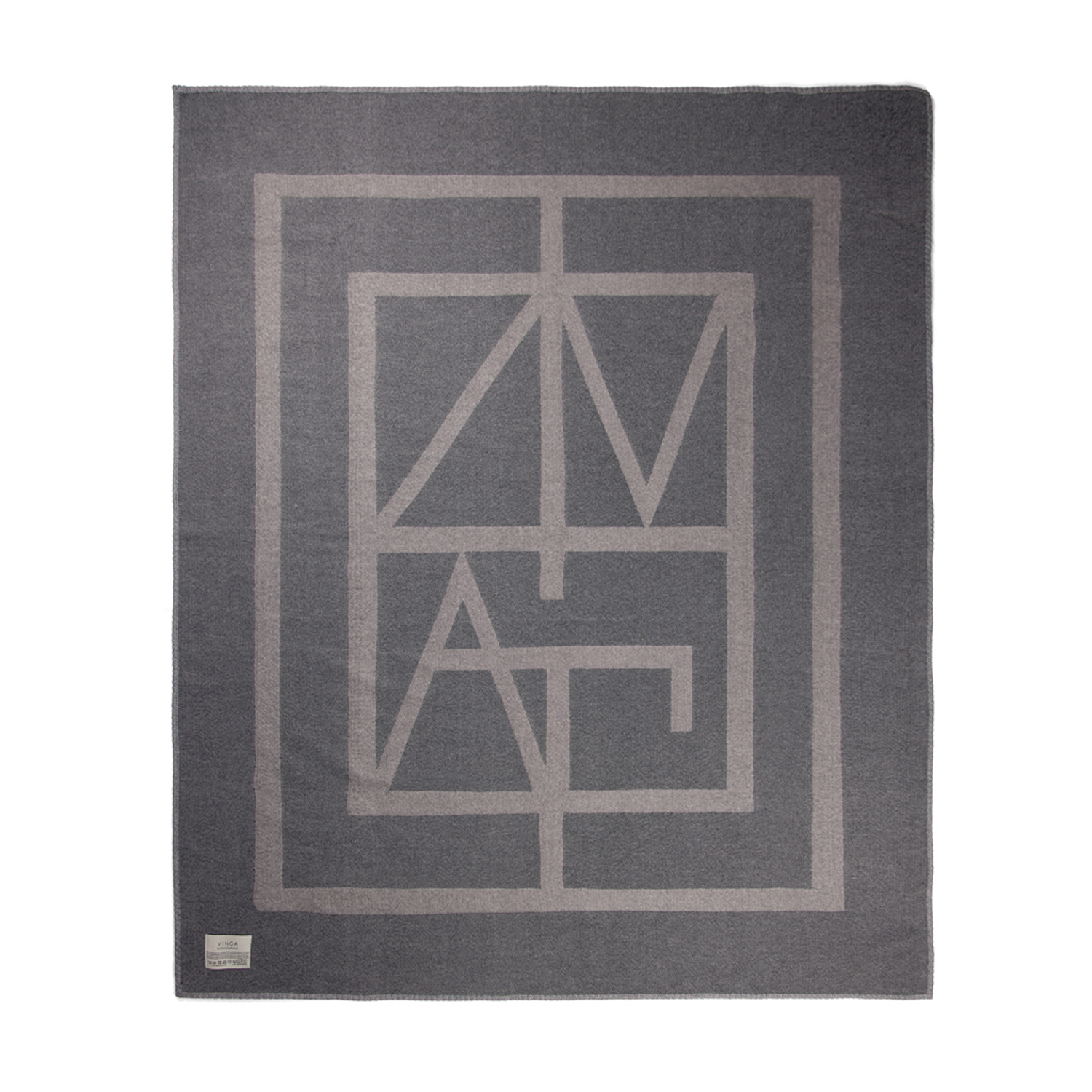 Плед VINGA Monogram из переработанного полиэстера GRS, 170x130 см