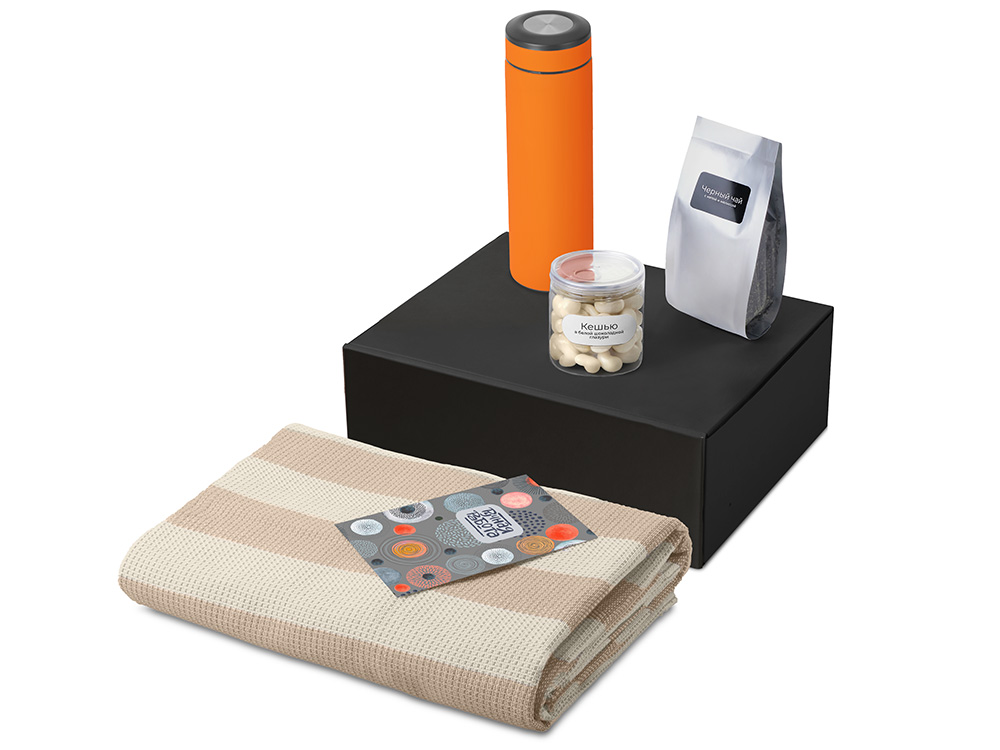 Подарочный набор Re:y. Warm с пледом, термосом и чаем Подарочный набор Re:y. Warm с пледом, термосом и чаем