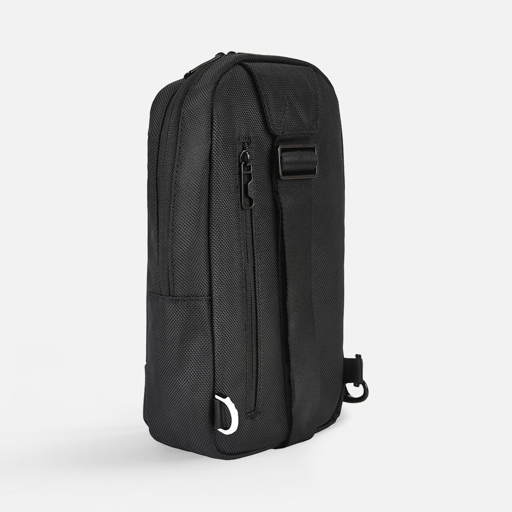 Рюкзак на одно плечо Discovery M, черный