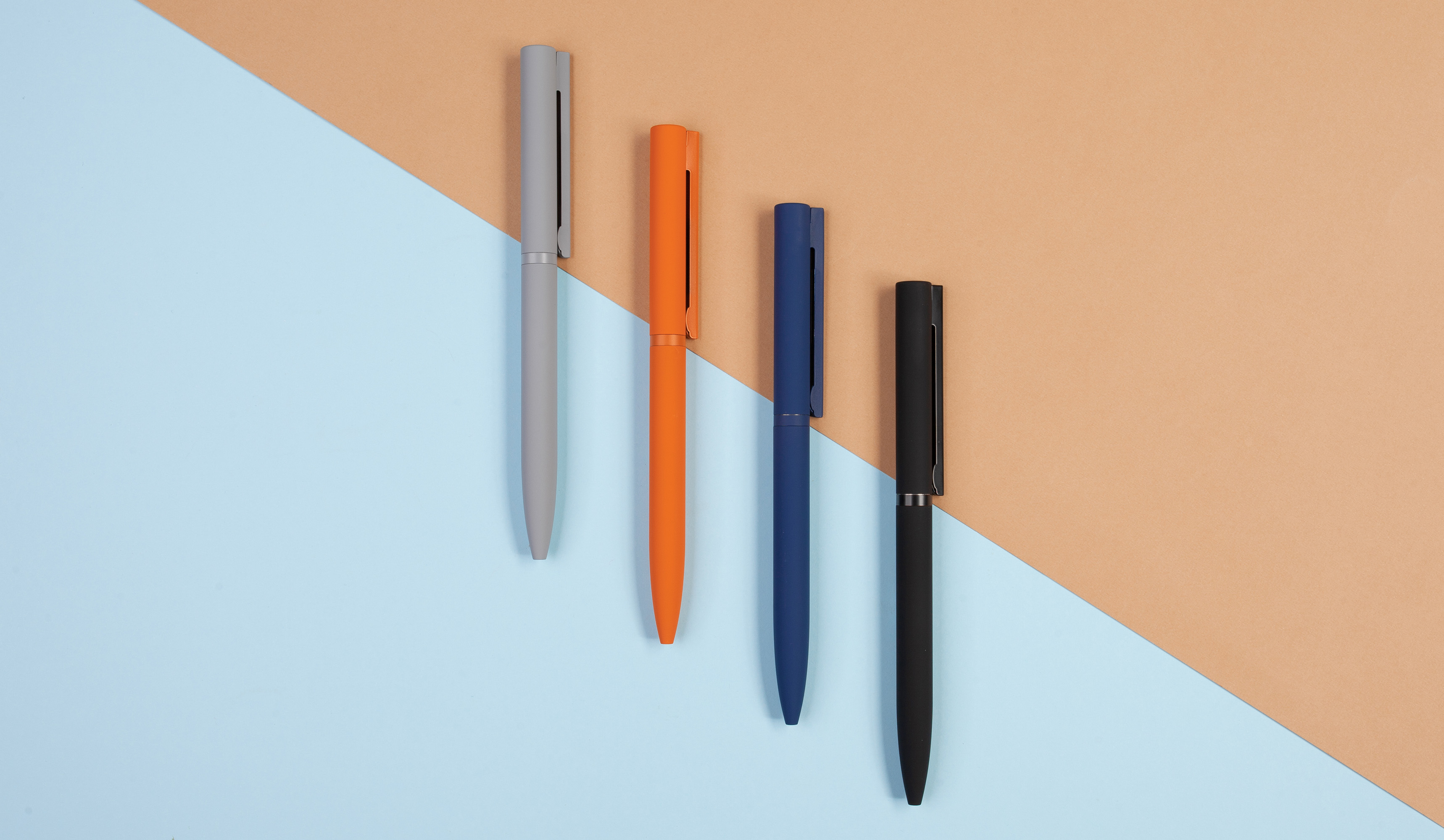 Ручка шариковая "Sirius", покрытие soft touch Ручка шариковая "Sirius", покрытие soft touch