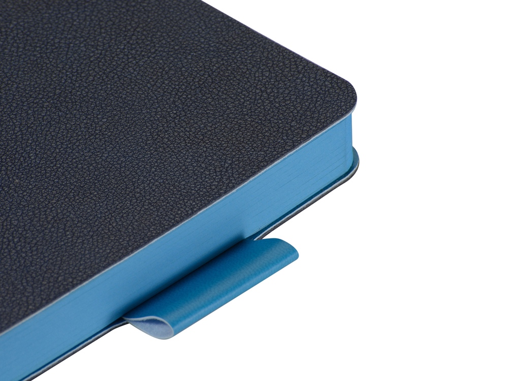 Ежедневник А5 датированный Boston 2026, темно-синий с голубым обрезом