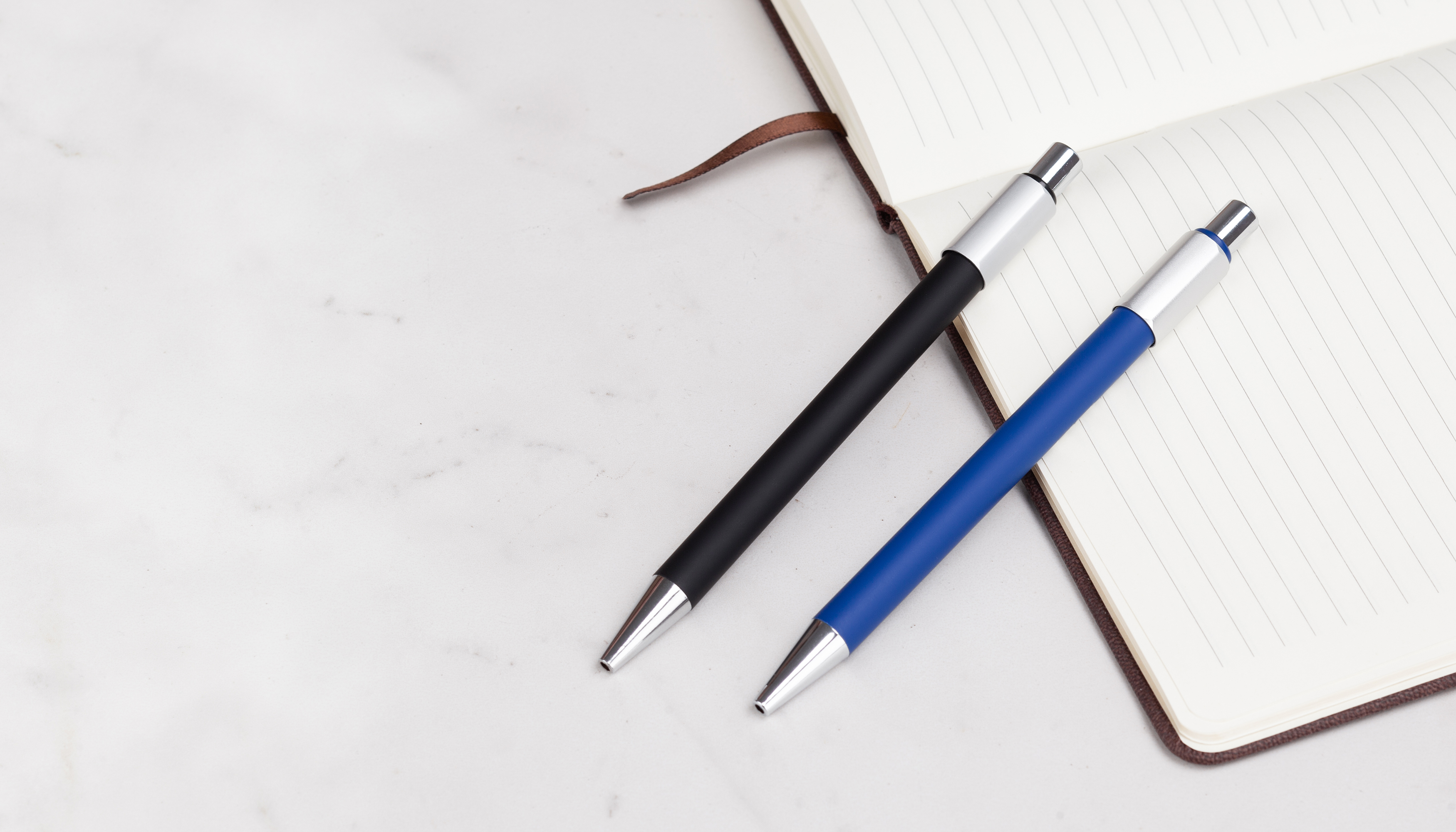 Ручка шариковая "Spin" с 6ти-гранным спиннером, покрытие soft touch