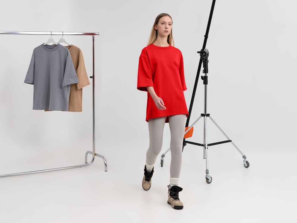 Футболка оверсайз унисекс Kosmos 2.0, красная (алая) Футболка оверсайз унисекс Kosmos 2.0, красная (алая)