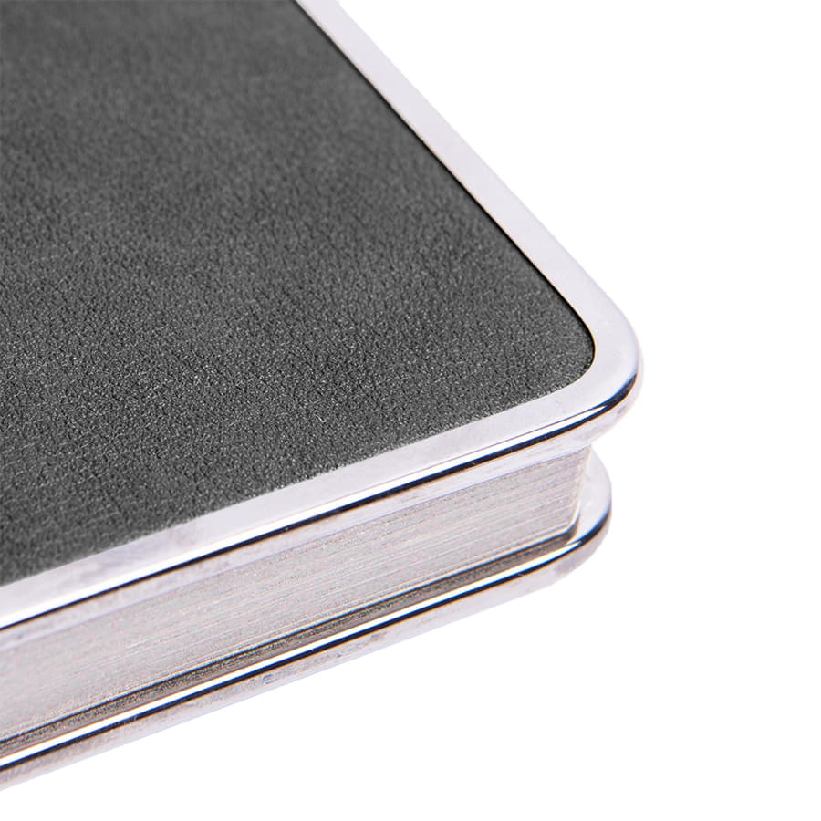 Ежедневник недатированный Montrose, формат А5, в линейку Ежедневник недатированный Montrose, формат А5, в линейку