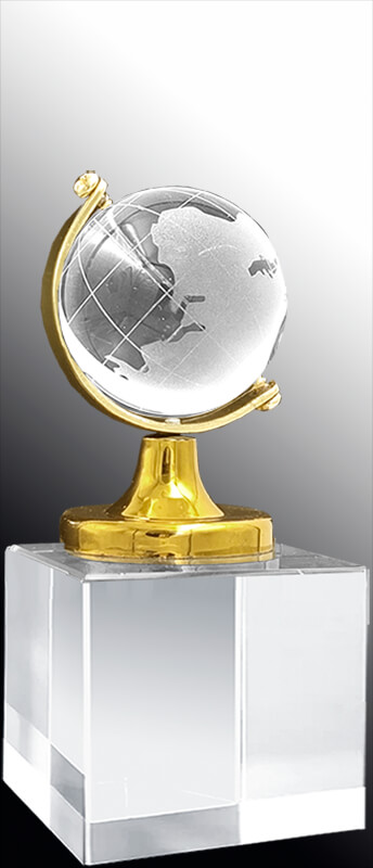 Награда из стекла глобус