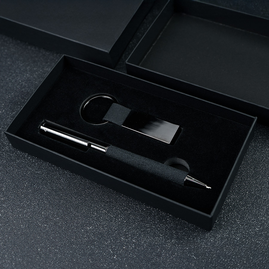 Набор ручка+ брелок COLLISION, черный/темно-серый, металл, пластик, картон